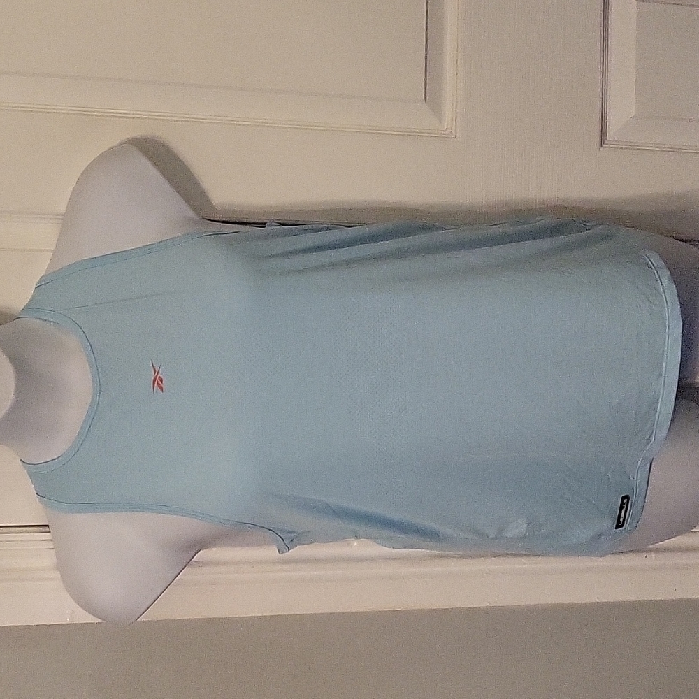 *NWT Reebok Activchill Large Racerback Athletic Top